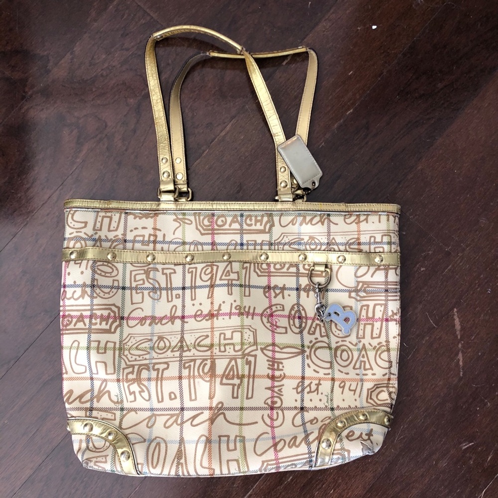 Adorable coach tote